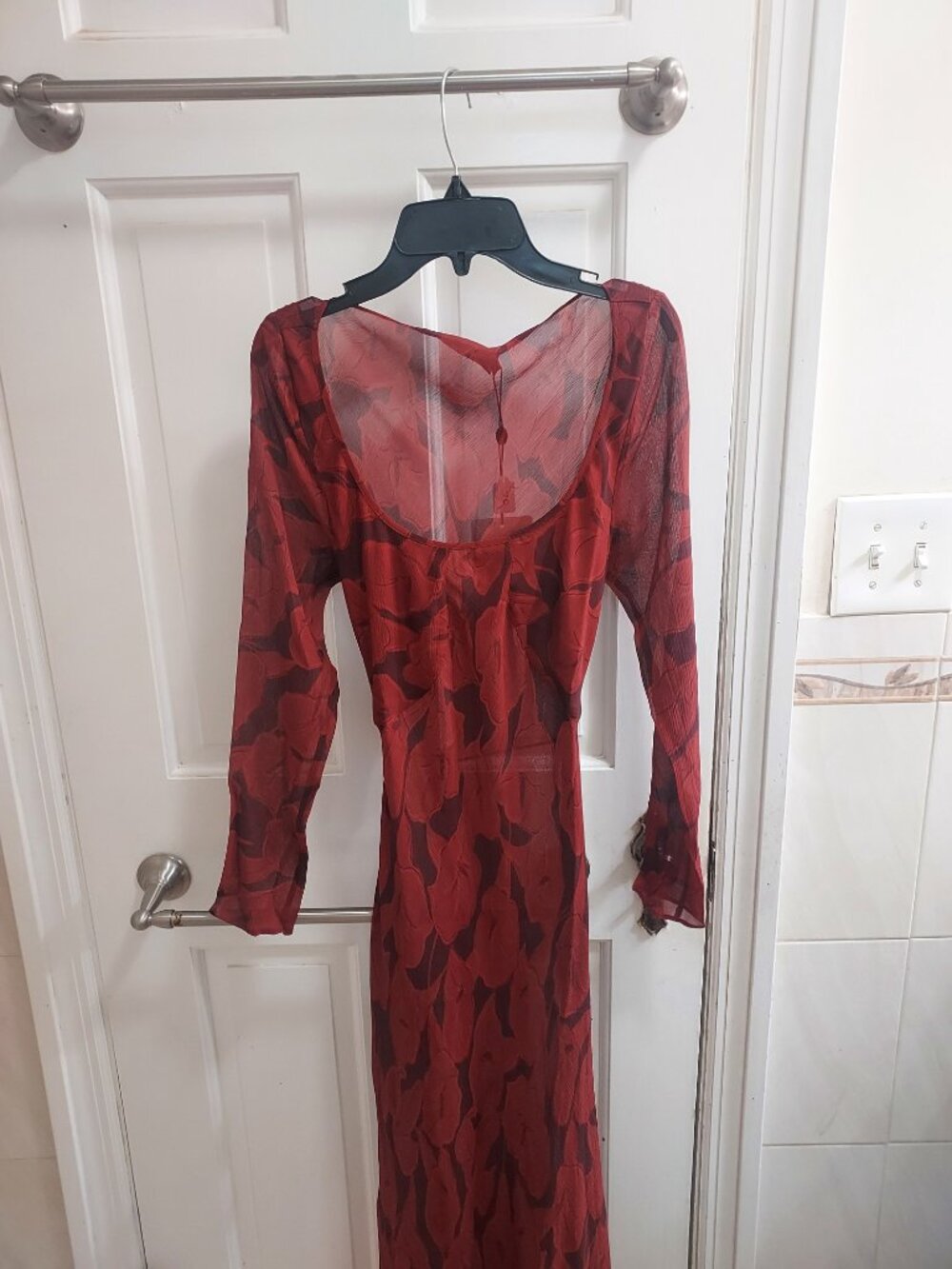 Realisation Par The Inka Calla Lily Red Maxi Long Sleeve Silk Dress - Picture 4 of 9